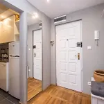 Apartment Boutique Emilii Plater 55 Two Balcony Warsaw
