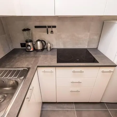 Boutique Emilii Plater 55 Two Balcony Apartment Warsaw