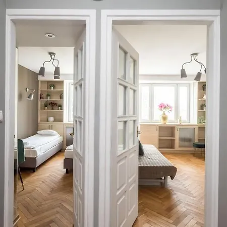 Boutique Emilii Plater 55 Two Balcony * Warsaw